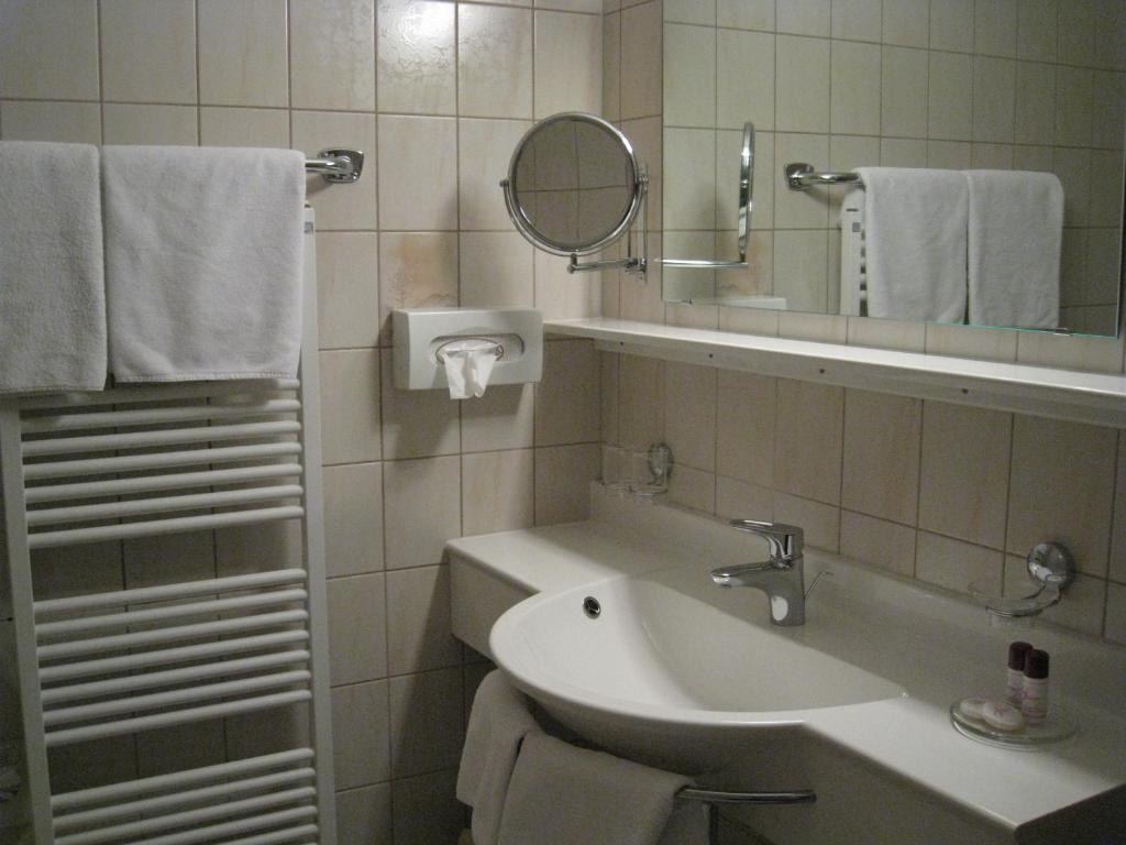 Apart Hotel Garni Strasser Zell am Ziller Rum bild