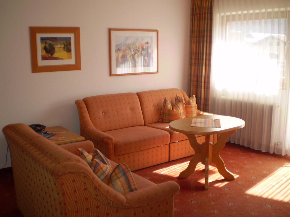 Apart Hotel Garni Strasser Zell am Ziller Exteriör bild